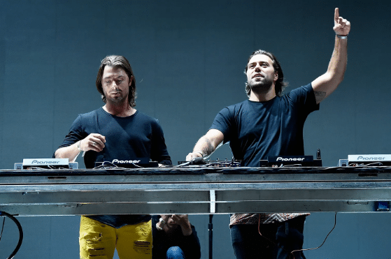 Axwell Axwell