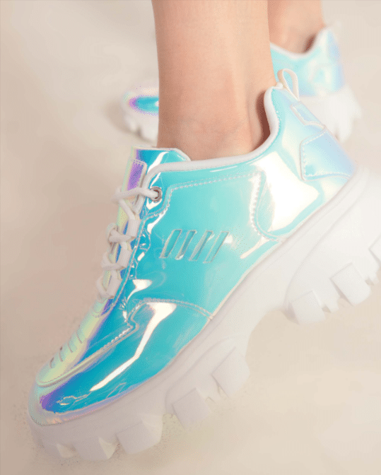 Best Shoes For Comfort And Style- Sneakers Best Shoes For Comfort And Style- Sneakers