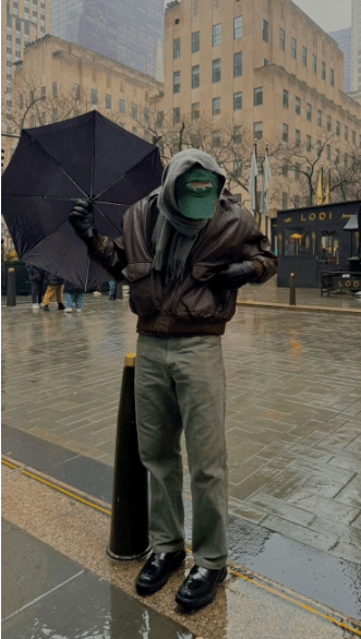 What To Wear To A Concert Men Rainy 2