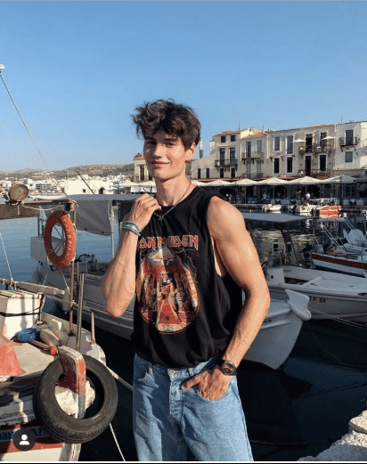 What To Wear To A Concert Men Summer 2
